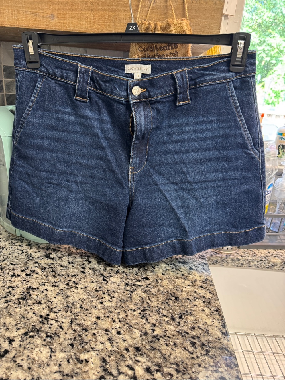 crown & ivy Indigo Denim Mid-Rise Shorts
New with out tags